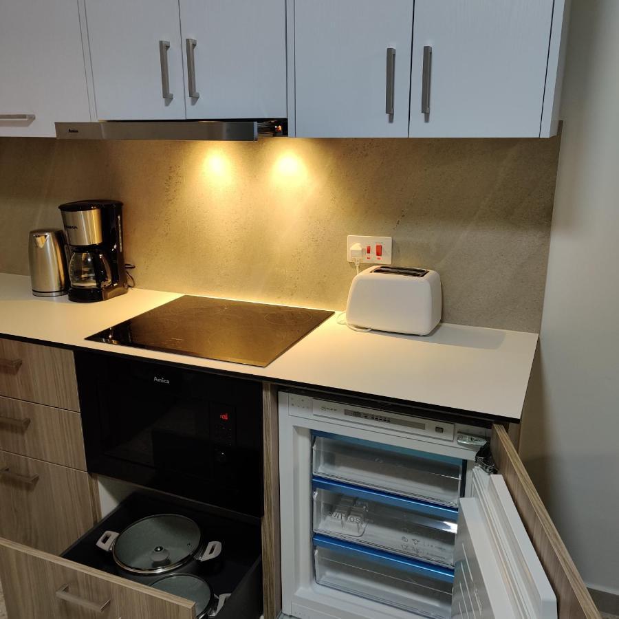 Lovely 1-Bedroom Unit @ Fabulous Location Paphos Luaran gambar