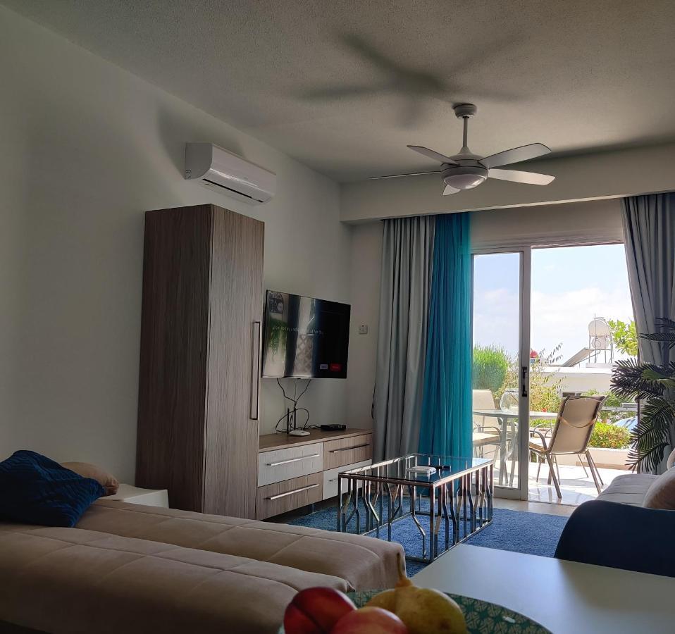 Lovely 1-Bedroom Unit @ Fabulous Location Paphos Luaran gambar